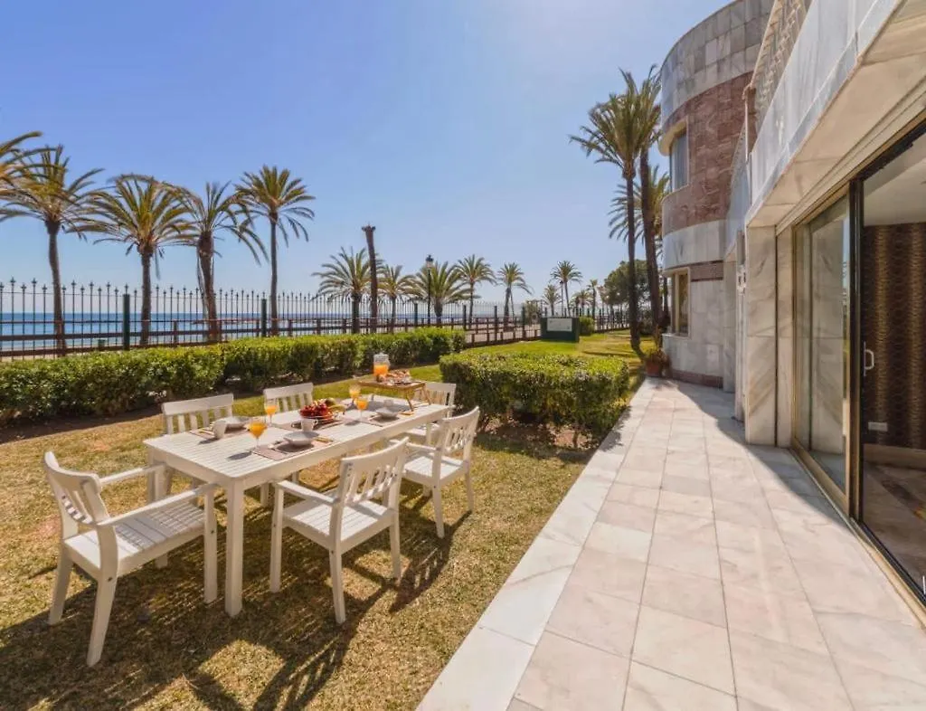 מארבלה Puerto Banus Beach Apartments מלון דירות