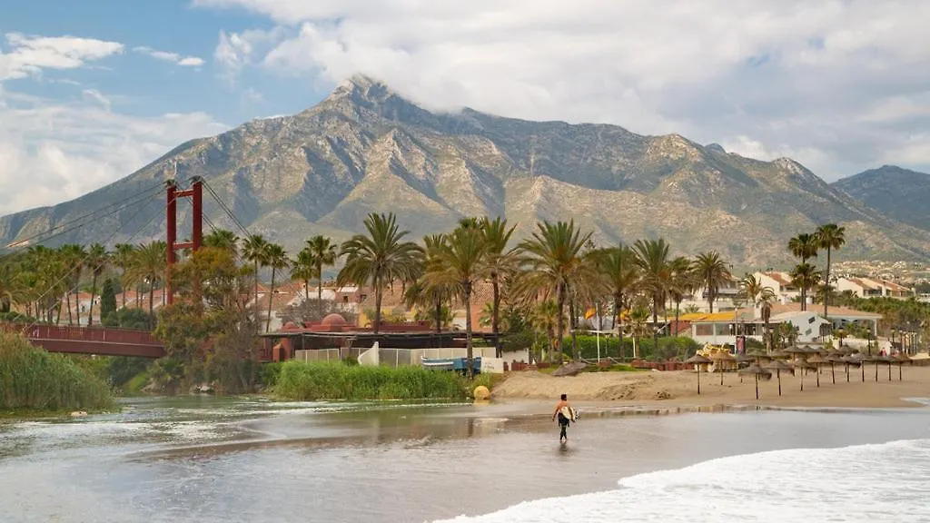 מארבלה Puerto Banus Beach Apartments מלון דירות