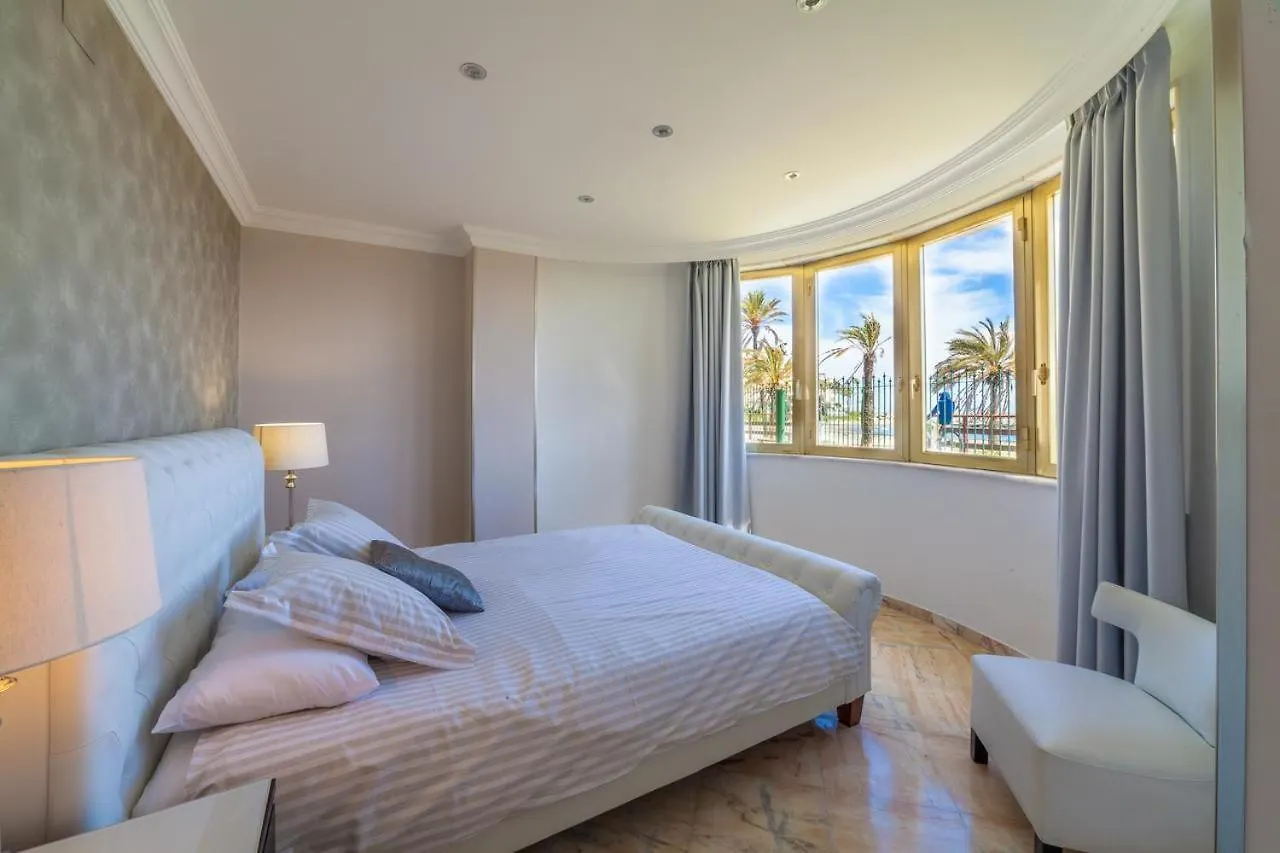 Puerto Banus Beach Apartments Marbella Lägenhetshotell
